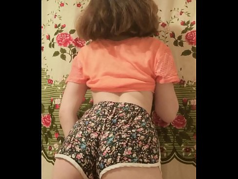 ❤️ Seksi mlada bejba se pred kamero sleče s kratkih hlač ❤️ Trdi porniči na porno sl.desixxxtube.ru ❌️